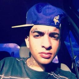 - FRASES MC GUIME . 

;* Neim maior,neeim melhor ;* . #Dona -- @_Guimezilda Segue ai ! '