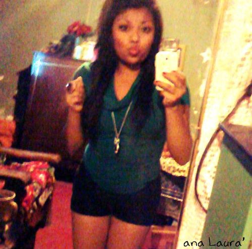 Me encanta Austin Mahonne, amo la musica, tengo 17 años me gusta tocar la guitarra & me encanta el estilo & la musica de Rihanna, nicky, drake & justin