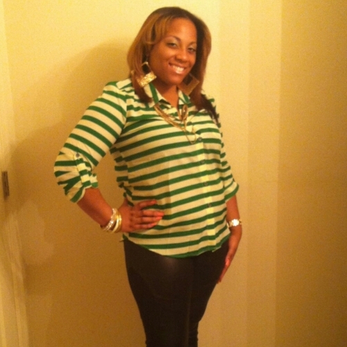 _PrettyRed's profile picture. *Sophisticated & Focused
 _College Bound
Senior Status!!