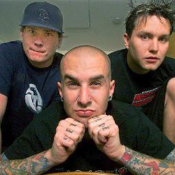 @tomdelonge, @markhoppus , @travisbarker @blink182
