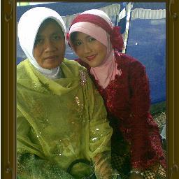 nuri_mdf's profile picture. Ya Allah, bimbing saya menjadi wanita sholehah.. amin... n_n