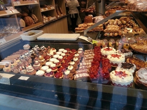 RafaellaPochani's profile picture. 