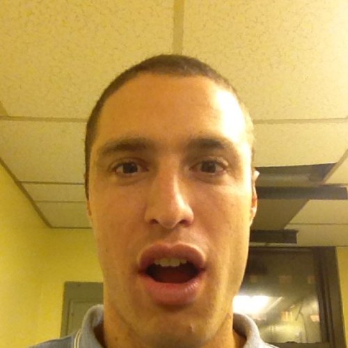 Sports_lover95's profile picture. If I'm not playing the sports im watching them #athletic #sportsaholic