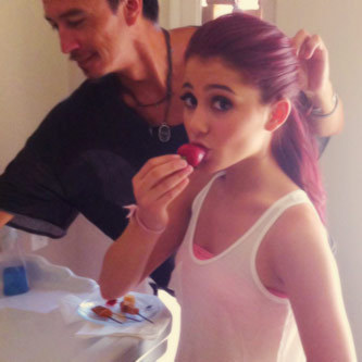 Fhb256kd's profile picture. 