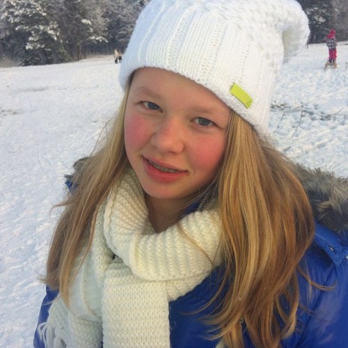 HALLO! My friends : suzanne, esmee , sandra, nadiaa, rosa, jolein, danielle! Hou facking veel van jullie! x