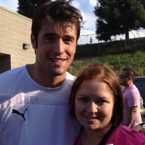 The ultimate online fan source for Revenge actor Josh Bowman since 2011. Please note: Josh Bowman himself is NOT on Twitter.