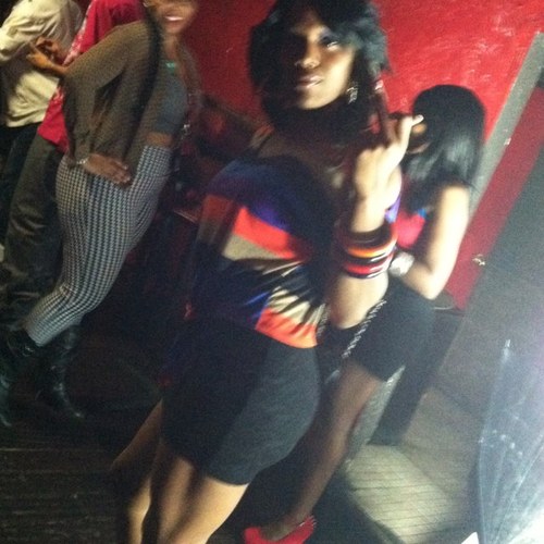 iMODEL.HAIRSTYLIST.MOTHER.DWN.ASS.CHIC.&iMA.BLOOD.&http://t.co/UweKv84d.LOVE.