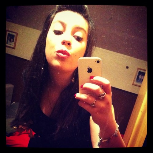 CanhaCelia's profile picture. 