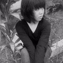 Im Rirint Riiynfhaa Rettanti a.k.a NyawRiiyn || Student of SMAN 2 Banjarmasin || love violin and playing violin too || wanna be violinist hip-hop :)