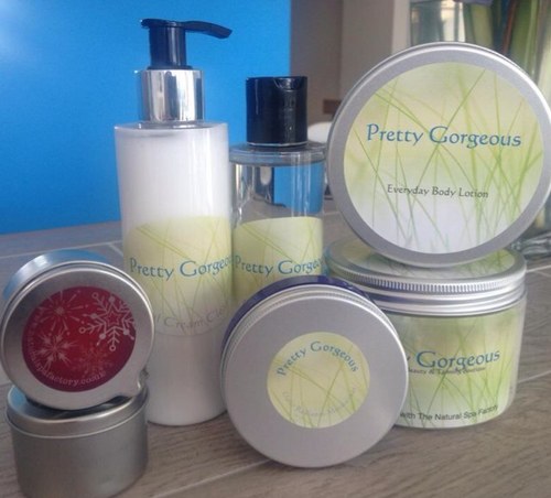 Fabulous state of the art beauty boutique from spa days to everyday needs... Pretty Gorgeous has it all, from facials, teeth whitening, sunbeds & much more... X