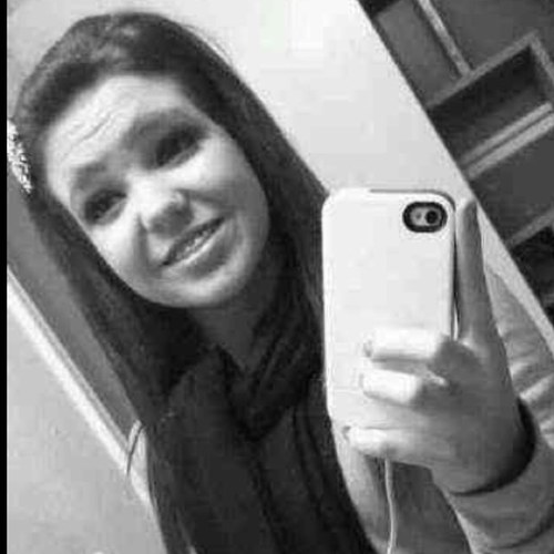 #Amber . follow me , i follow back. if you don't who would care. #Single. get to know me . #Leo , #Short & blessed'