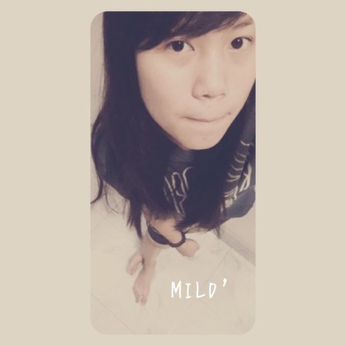 I'am smile  18 year : ทักได้ไม่หยิ่ง ไม่กัดจ้า ทักได้ทุกคนจ่ะ ฟอมา ฟอกลับ @line : smilefatax @pin : 280A3771 @facebook : Onweera Mild