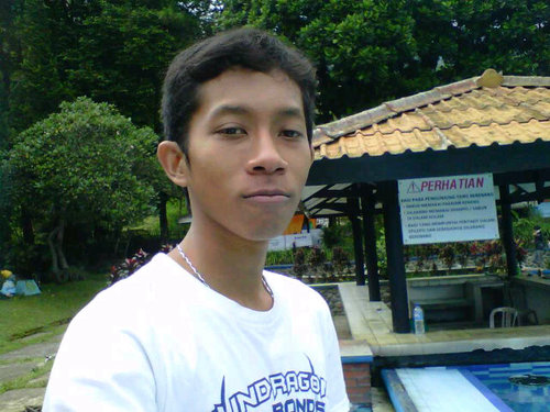 chi_maz's profile picture. 