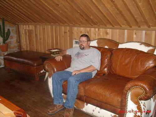 dalesanders14's profile picture. proud texan and farther of 3 kids and a cat and a big elvis fan elvis is the king and duck dynasty rules