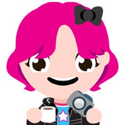 The Cupcake girl, who also takes photographs & is a bit Crafty,  Gwrys yn Kernow, Slightly likes Muse, A bit of a Dom girl                     #LIWOTL