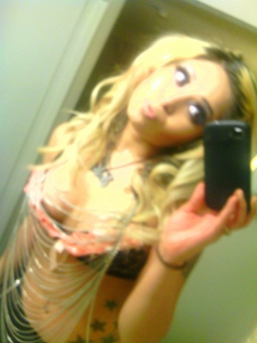 WOMEN ARE MmEOW =^.*= HOT/Single 21yr old That LUVs to MINGLE & Crazy Fun☆☆Funsize Chica,Turn's Up the NOTCH addicted to Sexyness ;) Model/Gogo/Dancer/Stylist