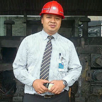 Ayah dari anak2 hebat Ridwan dan Sekar. Suami dari Ertin.Kagama, Bankir, Penggiat Youth Leadership, & Positive Attitude.
