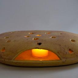 Hand-crafted pottery created in South Wexford by master potter Patricia Howard; table ware; wood-fired pots; alpine planters; seasonal Christmas cribs; tiles