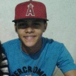 - a missão de te fazer feliz ,  é minha , eu te amo meu môo feio ♥    por : @gomiinha_ .