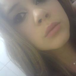 em terra dee malandro rainha usaa bonee!!!