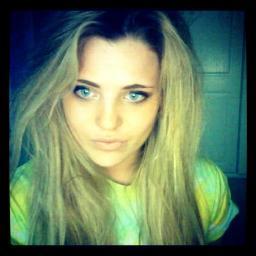 ellathompson95's profile picture. 