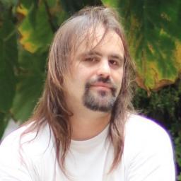 El hombre propone y el algoritmo dispone. Matemático y superviviente del marketing online y redes sociales con @lagendatf @sinfonicaTF Musico cuando me dejan