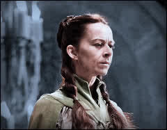 Hija de Lord Hoster Tully, hermana de Catelyn y Edmure. Madre de Robert Arryn y viuda de  Jon Arryn.
 No asociado a HBO. No hago spoilers.  #SpanishFakeWesteros