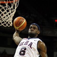 Öğrenciyim.Basketbolu sevmem ama izlerim müzik ise 3 kişi vardır benim için Taio Cruz En önemlisi