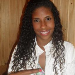 Detonei mesmo hahah , to aqi p dize que a sabrina tá cmg smp e não tem ruim , aaamo xingo , bato na bundinha kk , te amo ! obg por existir Sá ! / @alohalaurita