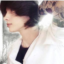 A razão comanda meus atos mais o amor conduz a minha vida .
http://t.co/VWXB2gtg