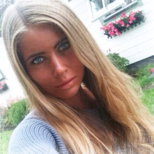 lisalinneal's profile picture. 