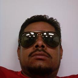 Mi hobby favorito es jugar al fut-bol soccer mi equipo favorito es MONARCAS MORELIA.