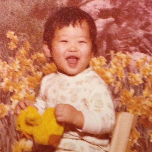 Kneehigh_1's profile picture. 