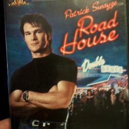 rollwme's profile picture. 