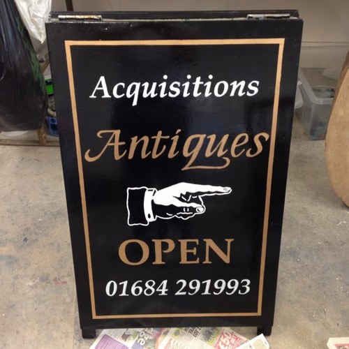 Great items of age, from retro to roman. Furnishings, collectables, antiques and alot more, worth a visit. Love what you do and be lucky in life. Style lovers