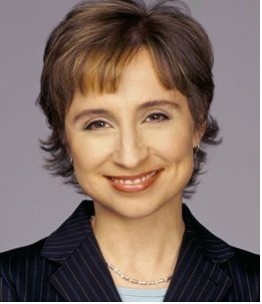 Cuenta con noticias, imágenes, datos curiosos, vídeos, etc de la periodista Carmen Aristegui.