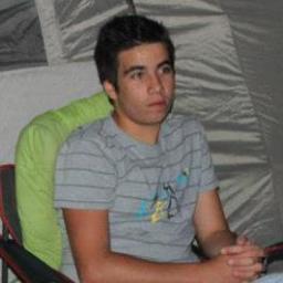 Ei ei, sou o Diogo, 15 anos, muito maluquinho desta cabeça, e pah aqui está o meu diário... http://t.co/3gh8TDxSL9