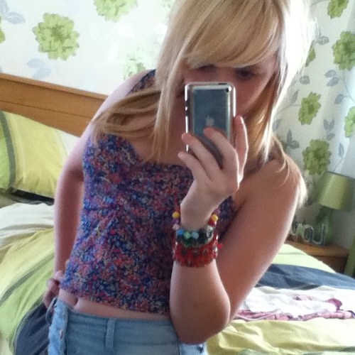 I'm Tiff.. Hello :-)