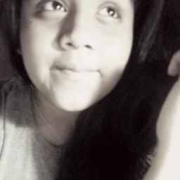 worldcindy's profile picture. Quizá sea hora de volver a empezar, de
rectificar el camino por el cual andar.