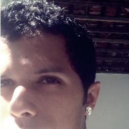 Acredite é hora de vencer,Nossos sonhos, a gente é quem constrói, é vencendo os limites, escalando as fortalezas, conquistando o impossível pela fé