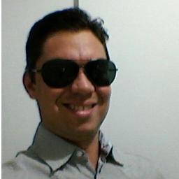 Jornalista e Radialista. Formado pela Universidade Federal da Paraíba. Pernambucano que vive no RN.