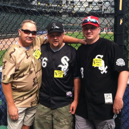 jcourtney2406's profile picture. White Sox fan, Lions apologist, Irish fanatic. Husband, and Father of two.