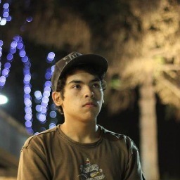 (22)ingeniero  Mecanico Automotriz ,fotografo amateur,amate de los deportes extremos (skate ,dj , surf , snow etc etc)