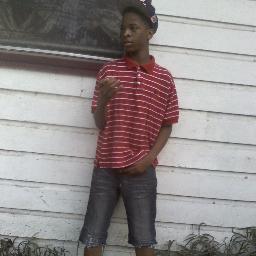 i rap cause imm gne be the next wiz khalifa,emenim, drake, or lil wayne i can play basketball.....................very cole by the way point gaurd number 5