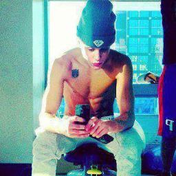 Blood'm Belieber, I love Justin Bieber and always will until death :'D  (Follow me and I follow you)