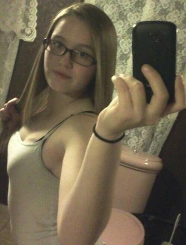 I love being with friends and having a amazing time. I have a wonderful boyfriend that I couldnt stand to lose and I plan on never letting go.3