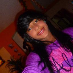 Dicen Q' Yo no Demuestro Mis Sentimientos♥       Pero Estoy lleno De Ellos :3 Sufro En Silencio/: Amo con Miradas y hablo con sonrisas :)