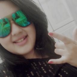 Nome: Maria Luiza da Silva. Vulgo: Malu Silva #LEONINA 15 anos, Solteira, Ogra, Ignorante & #Corintiana *o*