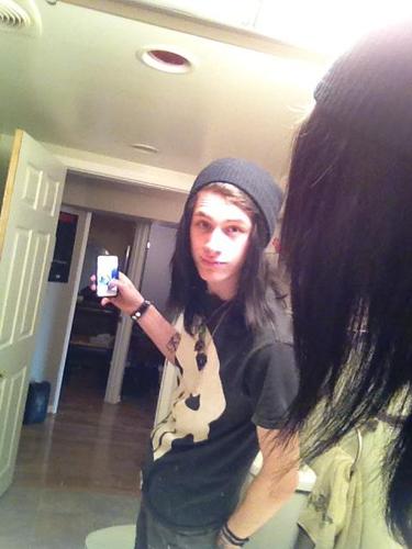 19 | single | bi | inked | The world is a scary place. Don't go it alone. I'm always here you(: