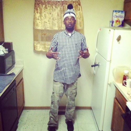 Soo_Heartless12's profile picture. imma cool ass nigga jus tyna make it and stay out the way..shouts out to cleveland BITCH